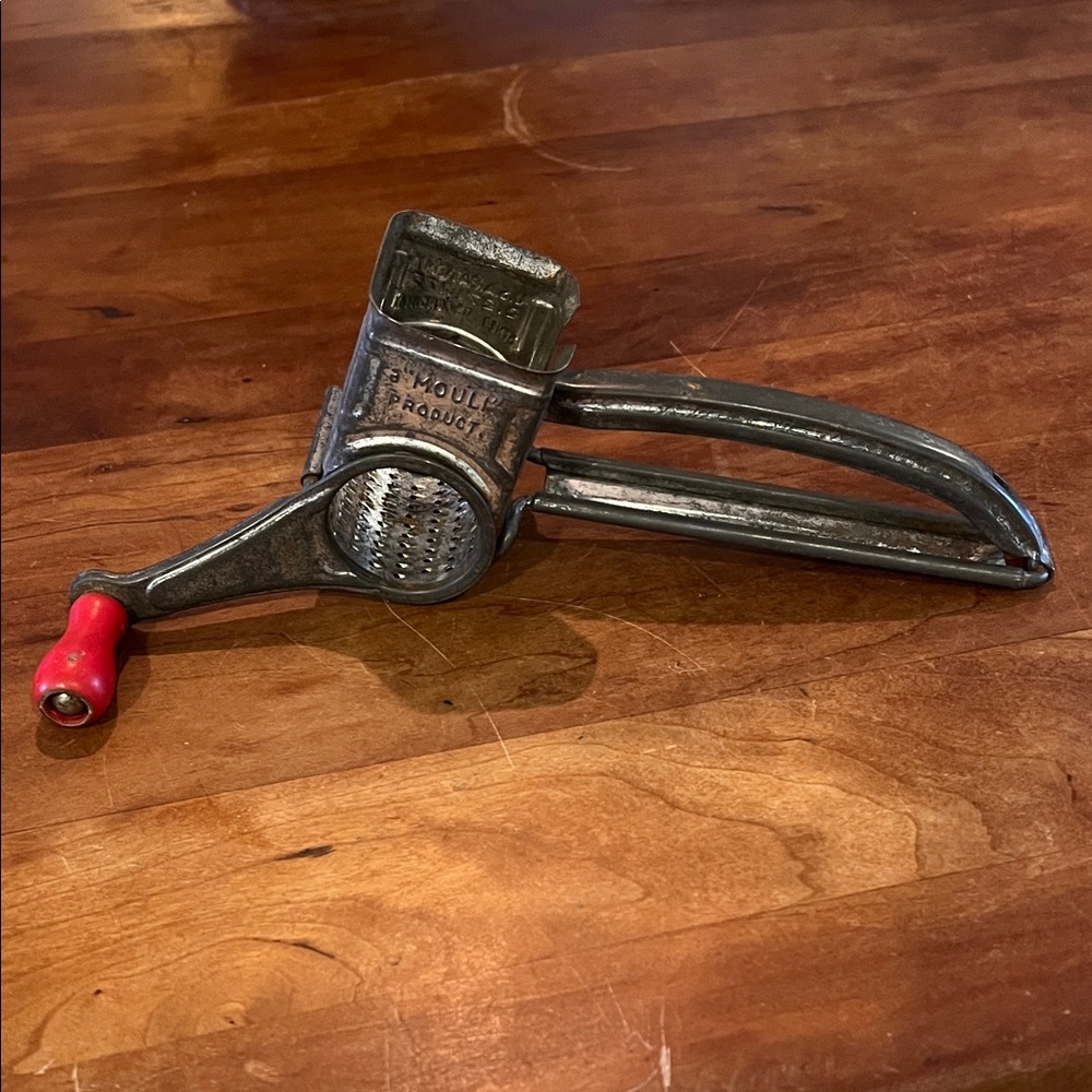Handheld Rotary Cheese or Nut Grinder - Silver with Red Handle